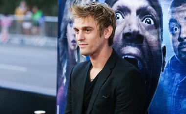 Aaron Carter Dead At 34. Aaron Carter, a former child pop singer and younger brother of Backstreet Boys' Nick Carter was found dead on November 5, 2022. American rapper, singer and actor Aaron Carter (Aaron Charles Carter) 