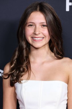 Keeley Karsten, 6 Kasım 2022 'de TCL Çin Tiyatrosu IMAX' ta düzenlenen Universal Pictures 'ın Kapanış Gecesi Özel Gösterimi' ne geldi.. 