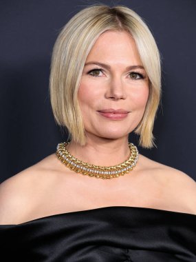 Tiffany ve Co. takılarını takan Amerikalı aktris Michelle Williams, 6 Kasım 2022 'de ABD' nin Hollywood kentinde düzenlenen TCL Çin Tiyatrosu IMAX 'ta düzenlenen Universal Pictures' ın Kapanış Gecesi Özel Gösterimi 'ne geldi.