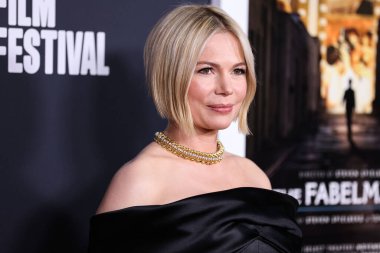 Tiffany ve Co. takılarını takan Amerikalı aktris Michelle Williams, 6 Kasım 2022 'de ABD' nin Hollywood kentinde düzenlenen TCL Çin Tiyatrosu IMAX 'ta düzenlenen Universal Pictures' ın Kapanış Gecesi Özel Gösterimi 'ne geldi.