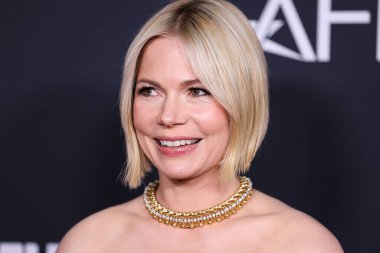 Tiffany ve Co. takılarını takan Amerikalı aktris Michelle Williams, 6 Kasım 2022 'de ABD' nin Hollywood kentinde düzenlenen TCL Çin Tiyatrosu IMAX 'ta düzenlenen Universal Pictures' ın Kapanış Gecesi Özel Gösterimi 'ne geldi.