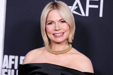 Tiffany ve Co. takılarını takan Amerikalı aktris Michelle Williams, 6 Kasım 2022 'de ABD' nin Hollywood kentinde düzenlenen TCL Çin Tiyatrosu IMAX 'ta düzenlenen Universal Pictures' ın Kapanış Gecesi Özel Gösterimi 'ne geldi.