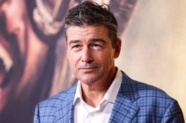 Amerikalı aktör Kyle Chandler, Netflix 'in' Slumberland 'inin Los Angeles prömiyerine 9 Kasım 2022' de Westfield Century City 'de düzenlenen AMC Century City 15' te ulaştı.. 