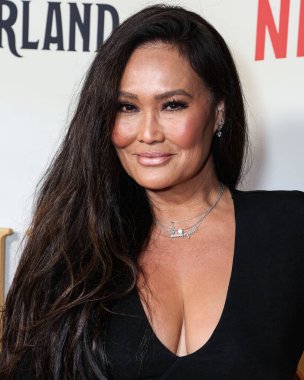 Amerikalı aktris, şarkıcı ve eski model Tia Carrere, Netflix 'in' Slumberland 'inin Los Angeles Premiere of Netflix' in Westfield Century City 15 'deki konserine 9 Kasım 2022' de, Century City, Los Angeles, Kaliforniya, ABD 'de geldi.. 