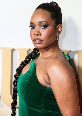 İngiliz-Nijeryalı aktris ve girişimci Weruche Opia, Netflix 'in' Slumberland 'in Los Angeles Premiere' ine 9 Kasım 2022 'de Westfield Century City, Los Angeles, Kaliforniya, ABD' de düzenlenen AMC Century City 15 'de geldi.. 