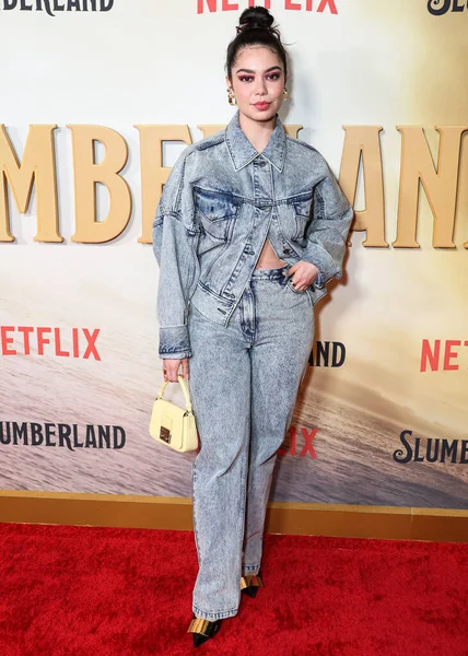 Американская Актриса Певица Аули Кравэлло Прибывает Премьеру Slumberland Netflix Лос — стоковое фото