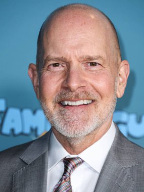 Amerikalı aktör, komedyen, yazar ve yapımcı Mike Henry, 12 Kasım 2022 'de ABD' nin Kaliforniya eyaletinin Los Angeles şehrinde Fox Studio Lot 'ta düzenlenen FOX' un 'Family Guy' 400. bölüm kutlamasına geldi.. 