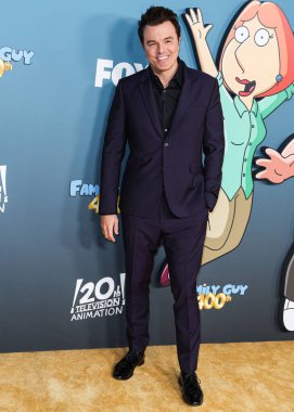 Amerikalı aktör, senarist, yapımcı, yönetmen ve şarkıcı Seth MacFarlane 12 Kasım 2022 'de Los Angeles, Kaliforniya, ABD' de Fox Studio Lot 'ta düzenlenen FOX' un 'Family Guy' 400. bölüm kutlamasına geldi.. 