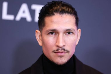 Amerikalı aktör Danny Ramirez, 13 Kasım 2022 'de Century City, Los Angeles, Kaliforniya, ABD' de düzenlenen Fairmont Century Plaza Oteli 'nde düzenlenen Latin Sinema ve Televizyonunun 2..