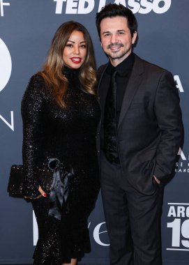 Elsie Rodriguez ve kocası / Amerikalı aktör Freddy Rodriguez, 13 Kasım 2022 'de Los Angeles, ABD' deki Fairmont Century Plaza Oteli 'nde düzenlenen Latin Sinema ve Televizyonunun 2..