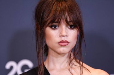 Amerikalı aktris Jenna Ortega, 13 Kasım 2022 'de Century City, Los Angeles, Kaliforniya, ABD' de düzenlenen Fairmont Century Plaza Oteli 'nde düzenlenen Latin Sinema ve Televizyonunun 2..