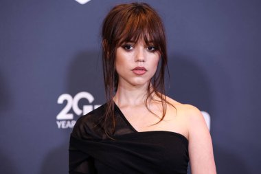 Amerikalı aktris Jenna Ortega, 13 Kasım 2022 'de Century City, Los Angeles, Kaliforniya, ABD' de düzenlenen Fairmont Century Plaza Oteli 'nde düzenlenen Latin Sinema ve Televizyonunun 2..