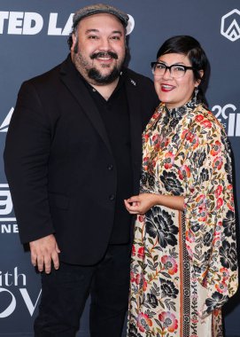 Jorge R. Gutierrez ve Sandra Equihua, 13 Kasım 2022 'de Century City, Los Angeles, Kaliforniya, ABD' de düzenlenen Fairmont Century Plaza Hotel 'de düzenlenen Latin Sinema ve Televizyonunun 2..