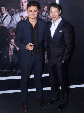 Guatemalalı aktör Arturo Castro ve Amerikalı aktör Rob Yang, 14 Kasım 2022 'de Manhattan, New York City, New York, ABD' de düzenlenen AMC Lincoln Square Theater 'daki Searchlight Pictures' The Menu 'nun New York galasına geldiler.. 
