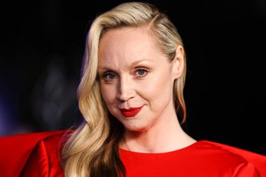 Gwendoline Christie, Netflix 'in Çarşamba günkü birinci sezonunun dünya prömiyerine 16 Kasım 2022' de Hollywood Lejyon Tiyatrosu 'ndaki Hollywood Amerikan Lejyonu 43. sezonunda geldi.. 