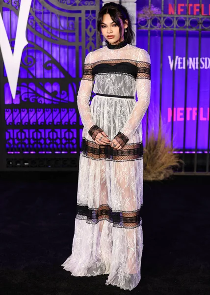Ariana Greenblatt Przybywa Światową Premierę Sezonu Netflixa Która Odbyła Się — Zdjęcie stockowe