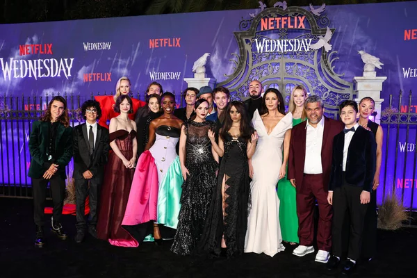 Актори Світовій Прем Єрі Першого Сезону Netflix Wednesday Голлівудському Легіоні — стокове фото