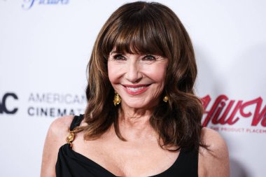 Amerikalı aktris, komedyen, şarkıcı ve söz yazarı Mary Steenburgen, 17 Kasım 2022 'de Beverly Hills, Los Angeles, Kaliforniya, ABD' de düzenlenen 36.