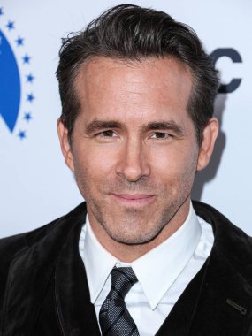 Kanadalı-Amerikalı aktör Ryan Reynolds, 17 Kasım 2022 'de Beverly Hilton Oteli' nde düzenlenen 36. Geleneksel Amerikan Sineması Ödülleri 'ne geldi..