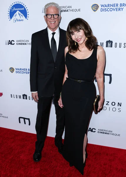 Amerikalı aktör Ted Danson ve eşi / Amerikalı aktris Mary Steenburgen, 17 Kasım 2022 'de Beverly Hills, Los Angeles, Kaliforniya, ABD' de düzenlenen 36.