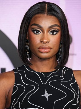 Coco Jones, 20 Kasım 2022 'de Los Angeles, Kaliforniya' da Microsoft Theater 'da düzenlenen 2022 Amerikan Müzik Ödülleri' ne (50..