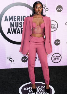 Flo Milli (Tamia Monique Carter), 20 Kasım 2022 'de Los Angeles, Kaliforniya' da Microsoft Theater 'da düzenlenen 2022 Amerikan Müzik Ödülleri' ne (50..