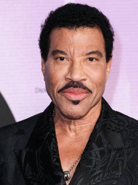 Lionel Richie, Los Angeles, Kaliforniya 'da 20 Kasım 2022 tarihinde Microsoft Theater' da düzenlenen 2022 Amerikan Müzik Ödülleri 'ne (50..