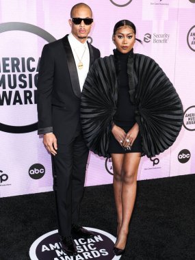 Raysean Hairston ve Muni Long (Priscilla Renea Hamilton), 20 Kasım 2022 'de Los Angeles, Kaliforniya' da Microsoft Theater 'da düzenlenen 2022 Amerikan Müzik Ödülleri' ne (50..