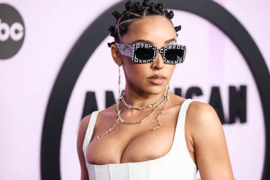Tinashe (Tinashe Jorgensen Kachingwe) wearing Marc Jacobs FW22 RTW arrives at the 2022 American Music Awards (50th Annual American Music Awards) held at Microsoft Theater at L.A. Live on November 20, 2022 in Los Angeles, California, United States.