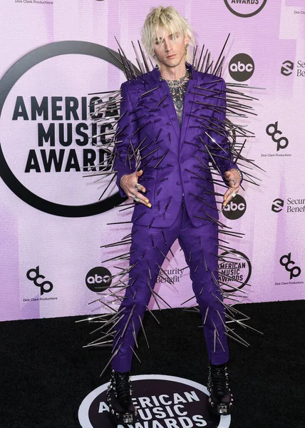 Machine Gun Kelly Colson Baker Llega Los American Music Awards —  Fotos de Stock