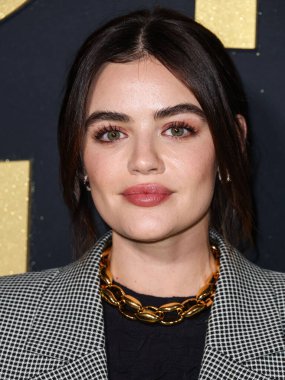 Lucy Hale, Disney + 's' Elton John Live: Dodger Stadyumundan Elveda 'Sarı Tuğla Yolu Yarışması' na 20 Kasım 2022 'de Elysian Park, Los Angeles, ABD.