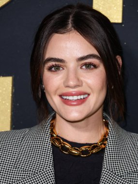 Lucy Hale, Disney + 's' Elton John Live: Dodger Stadyumundan Elveda 'Sarı Tuğla Yolu Yarışması' na 20 Kasım 2022 'de Elysian Park, Los Angeles, ABD.