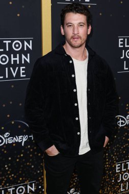 Miles Teller, Disney + 's' Elton John Live: Dodger Stadyumundan Elveda 'Sarı Tuğlalı Yol Etkinliği' ne 20 Kasım 2022 'de Elysian Park, Los Angeles, ABD' de gerçekleşti..