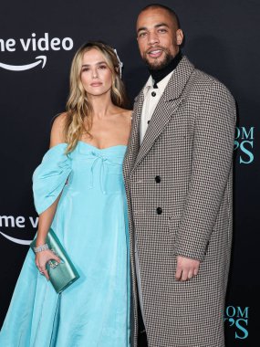 Zoey Deutch ve Kendrick Sampson, 29 Kasım 2022 'de Century City, Los Angeles, Kaliforniya, ABD' de düzenlenen AMC Century City 15 'te düzenlenen Amazon Prime Video' nun Los Angeles Premiere 'ine geldiler..