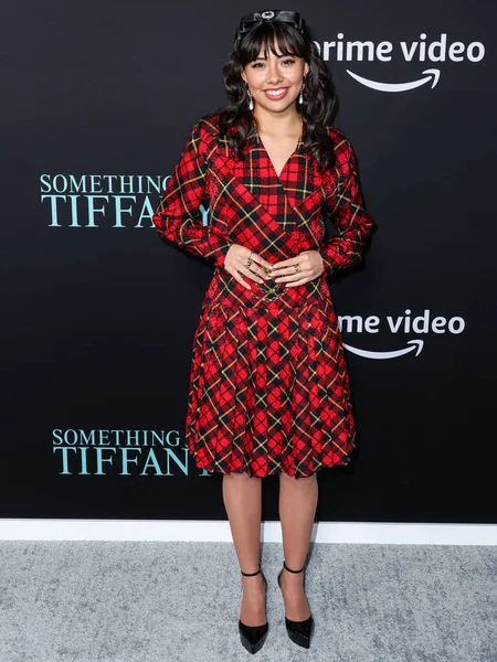 美国女演员Xochitl Gomez参加了2022年11月29日在美国加利福尼亚州洛杉矶世纪城的Amc世纪城15号举行的亚马逊首映影片 来自Tiffany的东西 — 图库照片