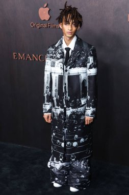 Amerikalı rapçi, şarkıcı ve aktör Jaden Smith, 30 Kasım 2022 'de Westwood, Los Angeles, Kaliforniya, ABD' deki Regency Village Theatre 'da düzenlenen' Emancipation 'filminin Los Angeles Premiere Of Apple' ına geldi.. 