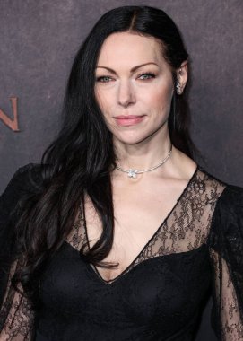 Pamella Rolland tulumu giyen Amerikalı aktris Laura Prepon, Stuart Weitzman ayakkabıları ve Pascale Bruni mücevherleri 30 Kasım 2022 'de Regency Village Theatre' da düzenlenen Los Angeles Orijinal Filmler 'Özgürlük' filminin galasına geldi. 