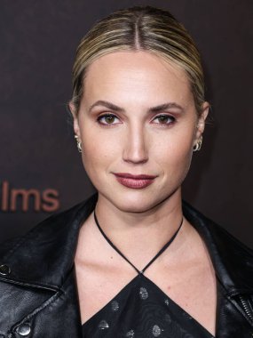 Molly McCook, 30 Kasım 2022 'de Westwood, Los Angeles, Kaliforniya, ABD' deki Regency Village Theatre 'da düzenlenen Los Angeles Orijinal Filmlerin' Özgürlük 'filminin galasına geldi..