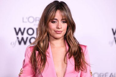 Kübalı-Amerikalı şarkıcı-söz yazarı Camila Cabello, 1 Aralık 2022 'de Los Angeles Ebell, Kaliforniya, ABD' de düzenlenen L 'Oreal Paris' Değerli Kadınlar 2022 kutlamasına geldi.. 