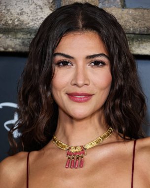 Amerikalı aktris Lisette Olivera, Disney + Original Series 'National Treasure: Edge of History' Sezon 1 Kırmızı Halı Etkinliği 'ne 5 Aralık 2022' de Hollywood, Los Angeles, Kaliforniya, ABD 'de El Capitan Tiyatrosu' nda katıldı.. 