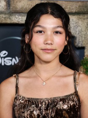 Txunamy Ortiz, Disney + Original Series 'National Treasure: Edge Of History' 1. Sezon Kırmızı Halı Etkinliği 'ne 5 Aralık 2022' de Hollywood, Los Angeles, Kaliforniya, ABD 'de düzenlenen El Capitan Tiyatrosu' nda geldi..