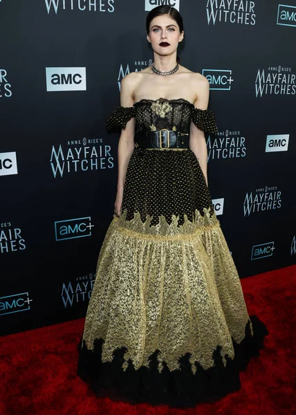 アメリカ人女優のアレクサンドラ ダダダリオが 2022年12月7日に米国カリフォルニア州ロサンゼルスのハーモニー ゴールド シアターで開催されたAmc Networks Anne Rice Mayfair Witches — ストック写真