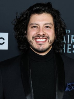 Guatemalalı aktör Eduardo Losan, 7 Aralık 2022 'de Hollywood, Los Angeles, Kaliforniya, ABD' deki Harmony Gold Tiyatrosu 'nda düzenlenen AMC Networks' Anne Rice 'ın Mayfair Cadıları' nın Los Angeles Premiere 'ine geldi.. 