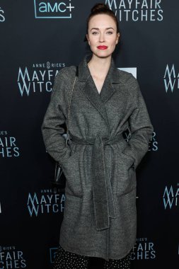 Kanadalı aktris Elyse Levesque, 7 Aralık 2022 'de Hollywood, Los Angeles, Kaliforniya, ABD' deki Harmony Gold Tiyatrosu 'nda düzenlenen AMC Networks' Anne Rice 'ın Mayfair Cadıları' nın Los Angeles galasına geldi.. 