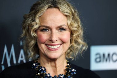 Amerikalı aktris Melora Hardin, 7 Aralık 2022 'de Hollywood, Los Angeles, Kaliforniya, ABD' deki Harmony Gold Tiyatrosu 'nda düzenlenen AMC Networks' Anne Rice 'ın Mayfair Cadıları' nın Los Angeles prömiyerine geldi.. 