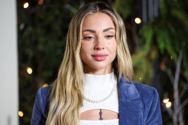 Amerikan model Charly Jordan, 8 Aralık 2022 'de Beverly Hills, Los Angeles, Kaliforniya, ABD' de 55 N La Cienega Bulvarı 'nda düzenlenen REVOLVE X AT & T Present REVOLVE Winterland' a ulaştı.. 