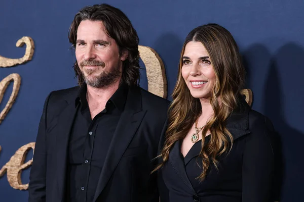 Actor Inglés Christian Bale Esposa Actriz Estadounidense Sibi Blazic Llegan — Foto de Stock