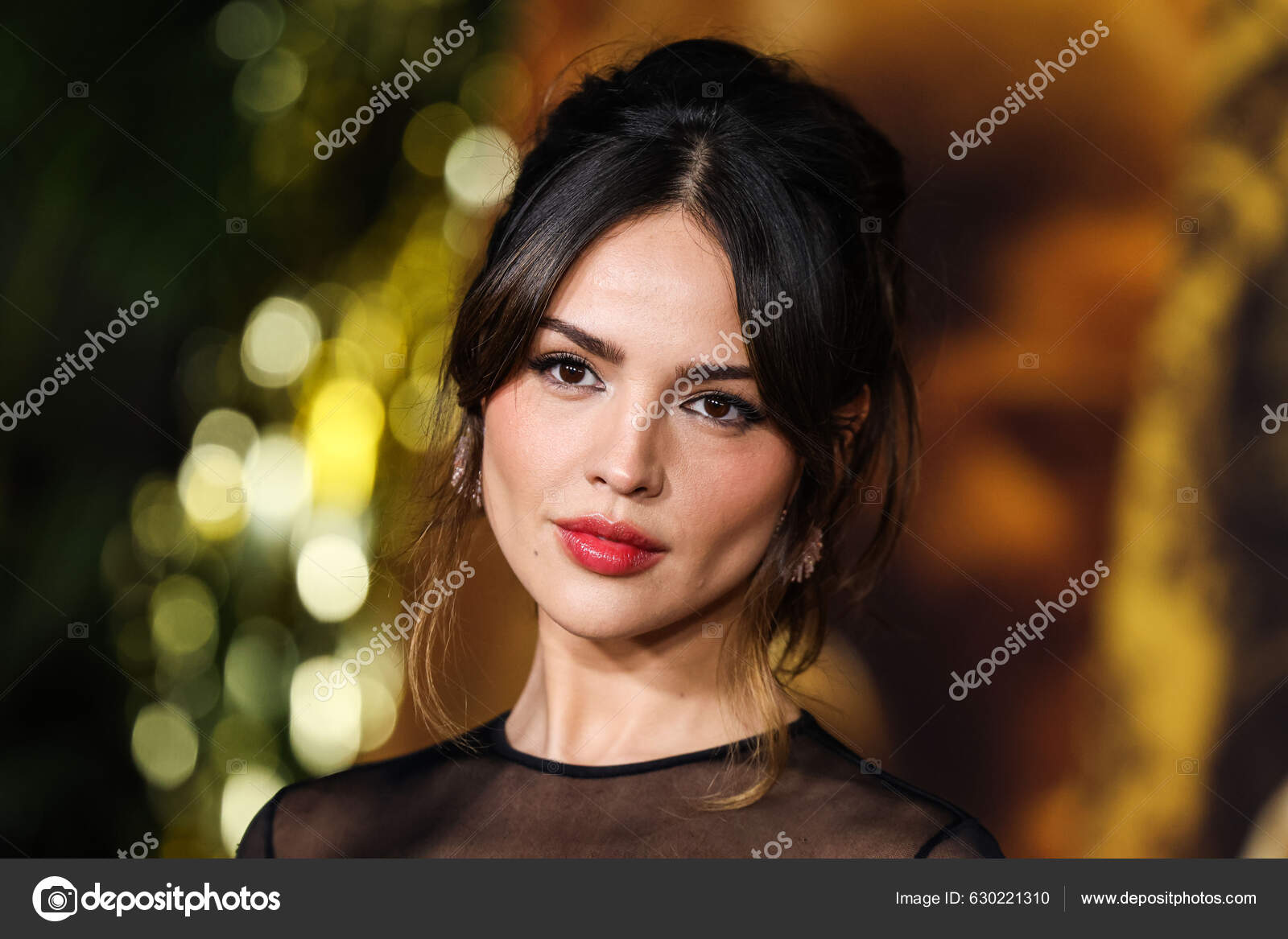 Actriz Cantante Mexicana Eiza González Llega Estreno Mundial Paramount 