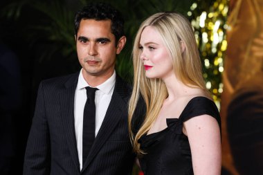 Max Minghella ve kız arkadaşı Elle Fanning, 15 Aralık 2022 'de ABD' nin Kaliforniya eyaletinin Los Angeles kentinde bulunan Akademi Sinema Müzesi 'nde düzenlenen Paramount Pictures' Babylon 'un Küresel Gösterimi' ne geldiler.. 