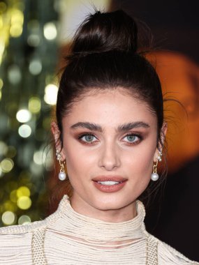 Amerikalı model Taylor Hill, 15 Aralık 2022 'de ABD' nin Kaliforniya eyaletinin Los Angeles kentinde bulunan Akademi Sinema Müzesi 'nde düzenlenen Paramount Pictures' Babylon 'un Küresel Prömiyer Gösterimi' ne geldi.. 